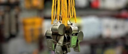 Deprem talepleri değiştirdi: Düdük ve el feneri satışları hızlandı