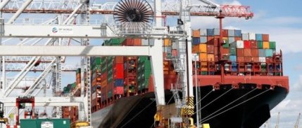 Dış ticaret açığı Şubat’ta azaldı