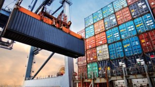 Dış ticarette ihracat beklentisi yukarı tırmandı