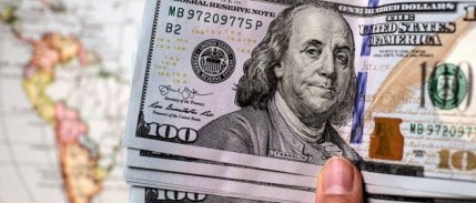 Dolar 42 lira eşiğini aştı