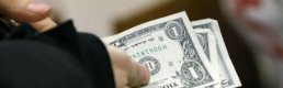 Dolar 7,85 seviyesine yükseldi