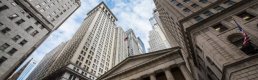 Dolar Dışarda Düşmeye Devam Ediyor, Wall Street Yükselişle Açıldı