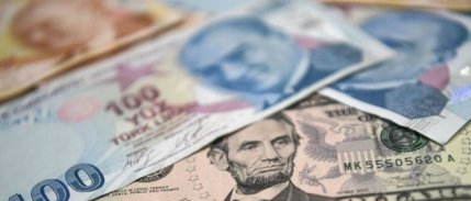 Dolar/TL 7,90 sınırına yükseldi