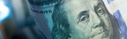Dolar/TL son 9 ayın zirvesinde