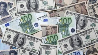 Dolar ve euro FED öncesi rekor tazeledi