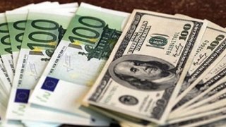 Dolar Yeniden Sınırda, Euro 4,9 Lirada