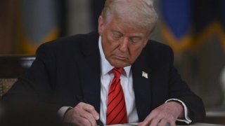 Donald Trump'tan 14 ülkeye tarife mektubu