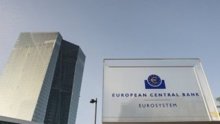 ECB anketi: Bu yıl Avro Bölgesi ekonomisinin toparlanmasına ilişkin beklentiler geriledi