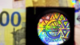 ECB'den “borsa düzeltmesi” uyarısı