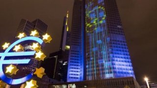 ECB Yeni 100 ve 200 Euroluk Banknotları Tanıttı