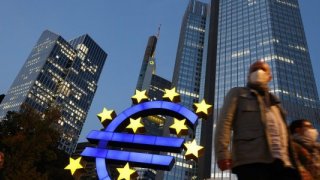 ECB, yüksek borçlu Avro Bölgesi üyelerine yardımcı olacak yeni bir araç geliştirecek