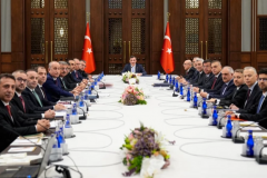 EKK: Sürdürülebilir büyüme kesintisiz devam edecek