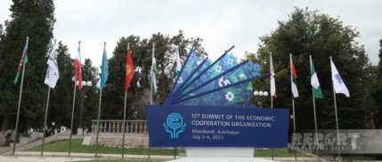 Ekonomik İşbirliği Teşkilatı Zirvesi Azerbaycan'da başladı