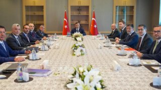 Ekonominin patronlarından kalıcı refah vurgusu