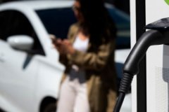 Elektrikli araç şarj hizmeti sunan üç şirkete 24,7 milyon TL ceza kesildi