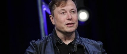 Elon Musk tarihte bir ilki başardı