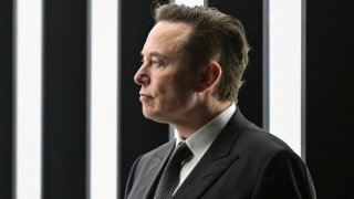 Elon Musk tarihte serveti 500 milyar doları aşan ilk kişi oldu 