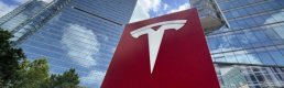 Elon Musk Twitter'ı satın almasının ardından Tesla hisselerini satmaya devam etti
