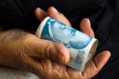 Emekli promosyonlarında lider değişti: Uzmanlardan banka değiştireceklere tavsiye geldi