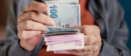 Emeklinin bayram ikramiyesi görüşmeleri ertelendi