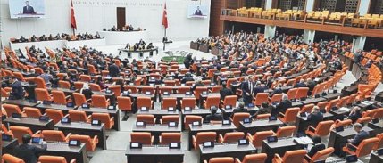 Emekliye 5 bin TL'lik ek ödeme, TBMM'de kabul edildi