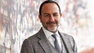 Emre Alkin: Kimse dokunmasa ekonomi kendi kendine düzelirdi