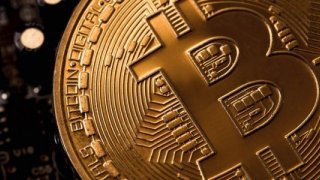 En Büyüklerden Yalnızca Bitcoin Arttı