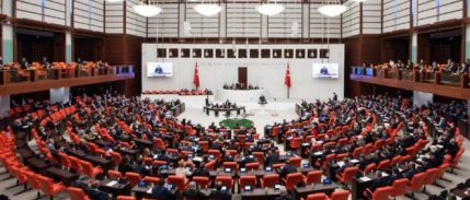 En düşük emekli maaşına zam düzenlemesi Meclis'ten geçti