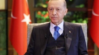 Erdoğan duyurdu: Depremzede öğrencilere burs verilecek