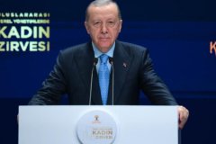 Erdoğan: Türkiye, kadın hakları konusunda altın yıllarını yaşıyor