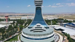 Esenboğa Havalimanı'nın 3. pisti ve modern kulesi hizmete girdi