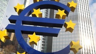 Euro Bölgesi 1. çeyrekte yüzde 3,8 küçüldü