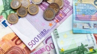 Euro Bölgesi'nde yatırımcı güveni 13 ayın en yüksek seviyesine yükseldi