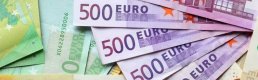 Euro/dolar beş ayın zirvesine yakın seyrediyor