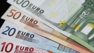 Euro Rekor Tazeledi, Dolar 3.90 Liranın Üzerine Çıktı