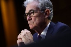 Fed Başkanı Powell'dan faiz mesajı
