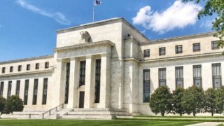 Fed Başkanı Powell'ın konuşması öncesinde Asya piyasaları yükseldi