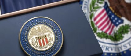 Fed tutanakları: Enflasyon yukarı, büyüme aşağı yönlü risk taşıyor