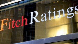 Fitch 2022 büyüme tahminini küresel ekonomi için düşürdü, Türkiye için yükseltti