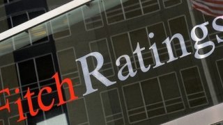 Fitch, Rusya'nın kredi notunu düşürdü