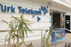 Fitch, Türk Telekom’un kredi notunu yükseltti
