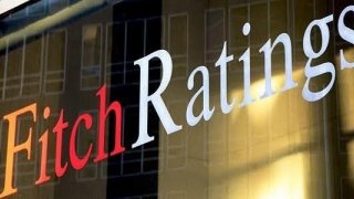 Fitch, Türkiye’nin kredi notunu düşürdü
