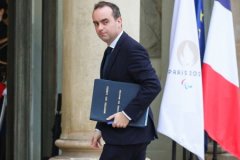 Fransa'da Başbakan Sebastien Lecornu istifa etti