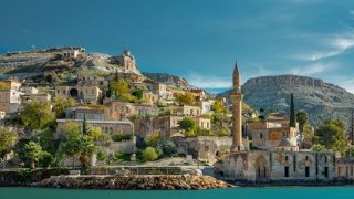 Gaziantep Türkiye'de Yükselen Yeni Sanayi Odakları İçinde Öne Çıktı