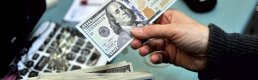 Gelişen ülke para birimleri güçlü dolar baskısı altında: Gözler Powell’da