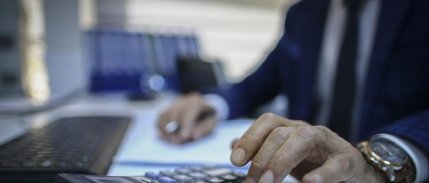 Güncellenen yıl sonu enflasyon beklentisine göre memur ve emekliler ne kadar maaş zammı alacak?