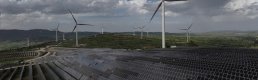 Güneş ve rüzgardan elektrik üretimi tüm zamanların zirvesine çıktı 
