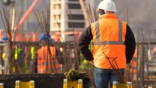 Güven endeksi hizmette arttı, inşaat ve perakendede geriledi