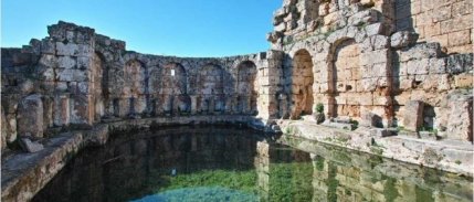 Her Üç Turistten Biri Perge'yi Görecek