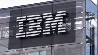 IBM'in geliri ilk çeyrekte arttı 